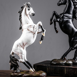 Statuie retro cal