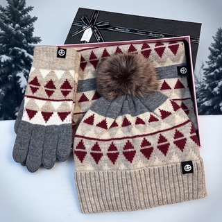 Set cadou cu fular,caciula si manusi premium