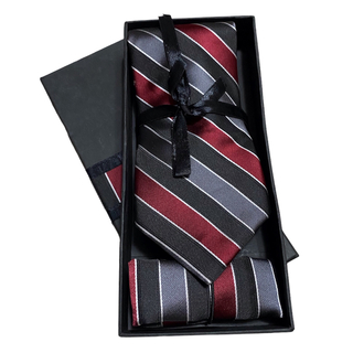 Set cravata cu batista