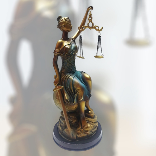 Statuie zeita justitiei