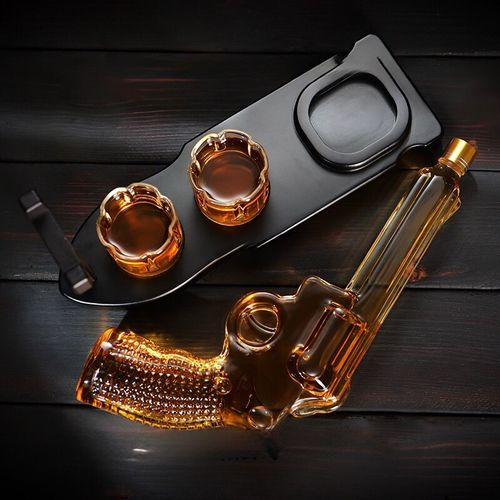 Set decantor tip pistol cu pahare