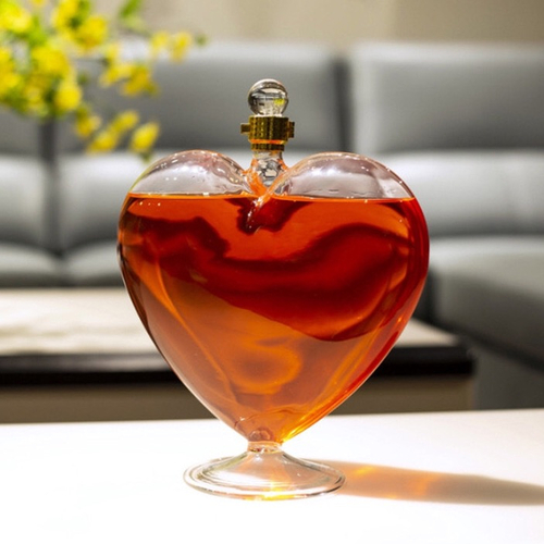 Decantor romantic inima