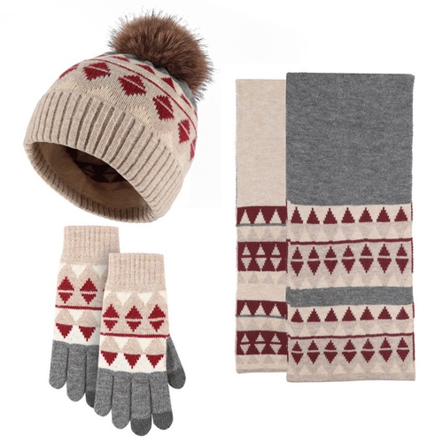 Set cadou caciula,fular si  manusi casmir