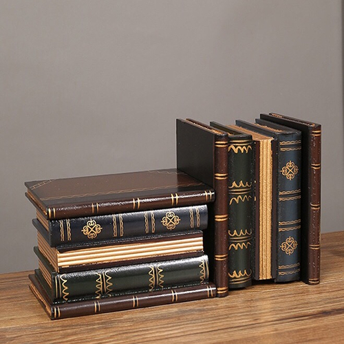 Cutie retro din lemn