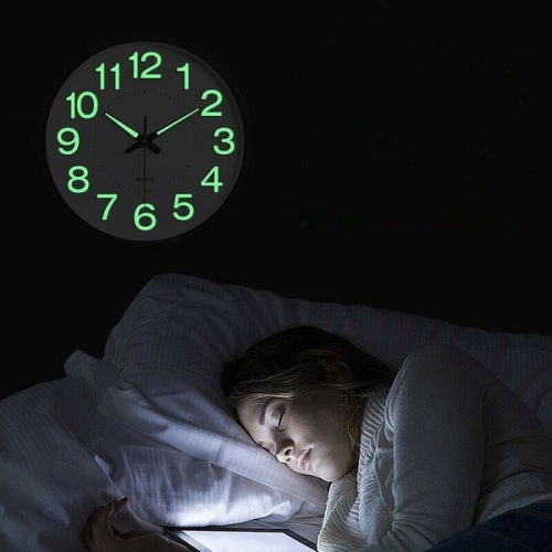 Ceas de perete fosforescent