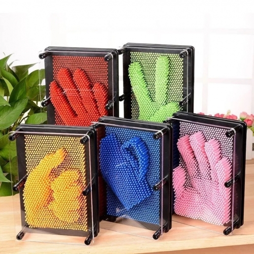 Pin Art colorat